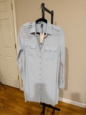 ST. studio Pale Blue Button-Front Utility Shirt